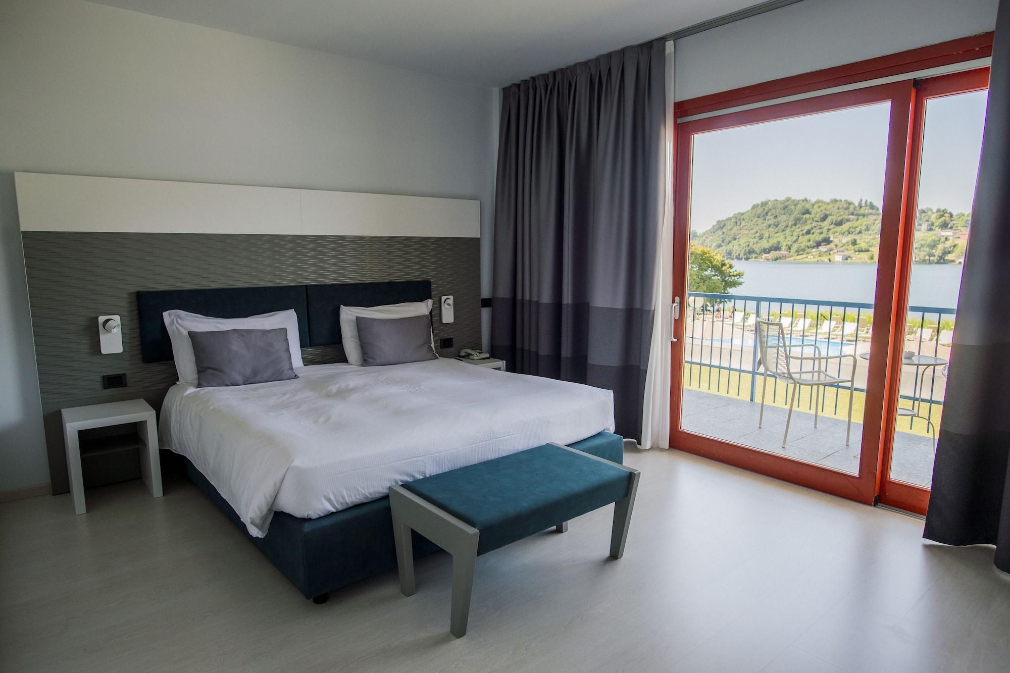 Hotel L'Approdo Pettenasco Exterior photo